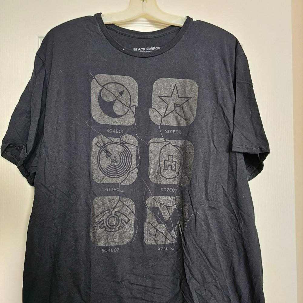 Loot Crate Black Mirror T-shirt Brand New Size 2XL